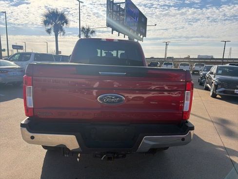 Used 2019 Ford F350 Lariat w/ Lariat Value Package image 5