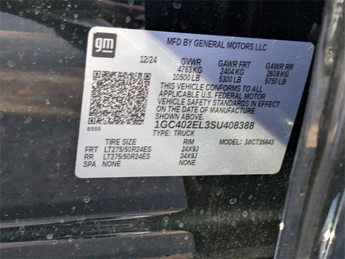 New 2025 Chevrolet Silverado EV RST image 38