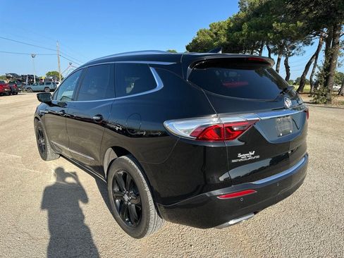 Used 2023 Buick Enclave Essence w/ Experience Buick Package FWD image 9