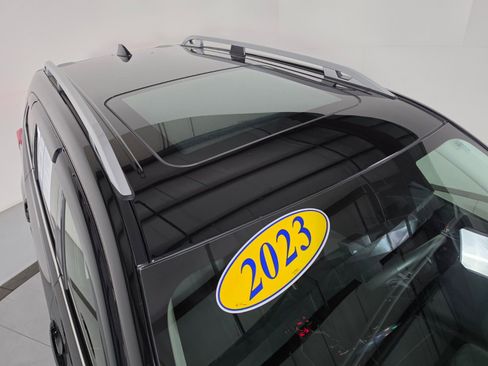 Used 2023 Subaru Forester Touring image 13