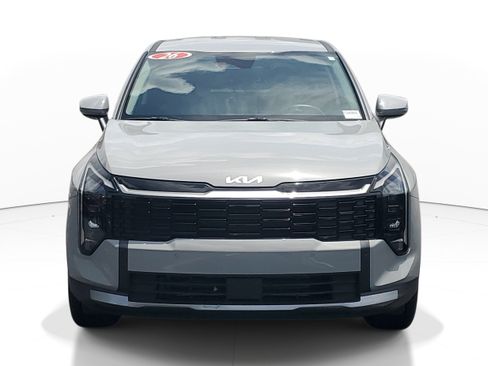 Used 2026 Kia Sportage EX FWD image 2