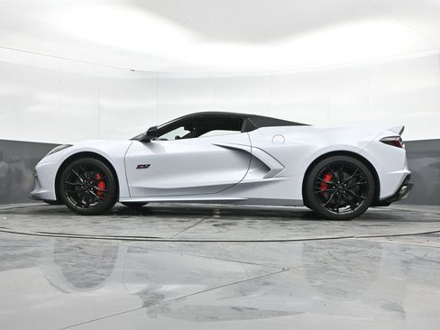 Used 2023 Chevrolet Corvette Stingray Premium Conv w/ Z51 Performance Package image 50