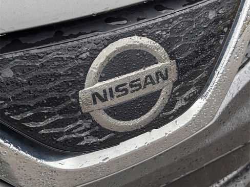 Used 2019 Nissan Rogue Sport SV w/ Technology Package image 10