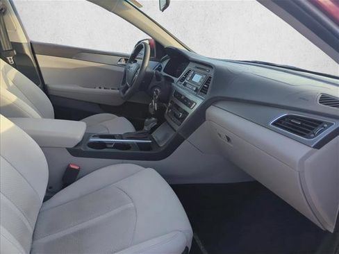 Used 2016 Hyundai Sonata SE image 21