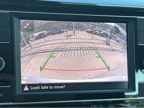 Used 2024 Volkswagen Taos S FWD image 5