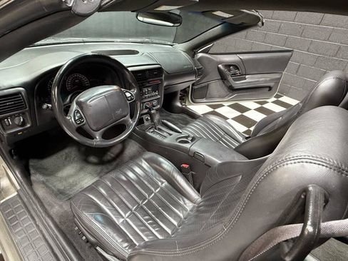 Used 2001 Chevrolet Camaro Z28 w/ Preferred Equipment Group 2 image 2