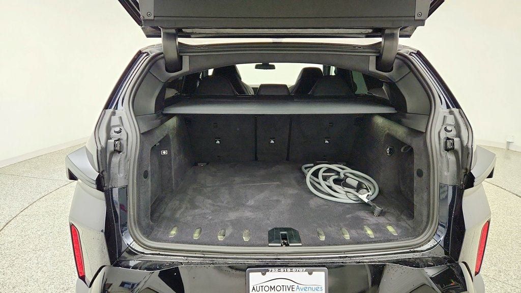 Used 2024 BMW XM AWD/4WD image 24
