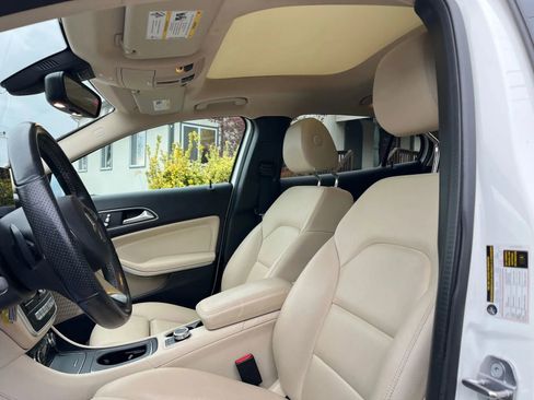 Used 2018 Mercedes-Benz GLA 250 GLA 250 Sport Utility 4D image 10