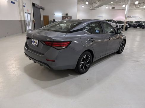 Used 2024 Nissan Sentra SV image 9