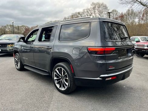 Used 2022 Jeep Wagoneer Series II w/ Premium Group I AWD/4WD image 10