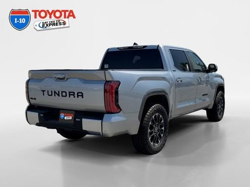 Used 2024 Toyota Tundra Limited AWD/4WD image 5