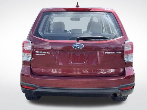 Used 2018 Subaru Forester 2.5i AWD/4WD image 7