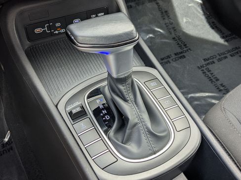 Certified 2025 Hyundai Kona SEL AWD/4WD image 27