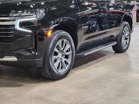 Used 2024 Chevrolet Tahoe LT w/ LT Signature Plus Package image 17