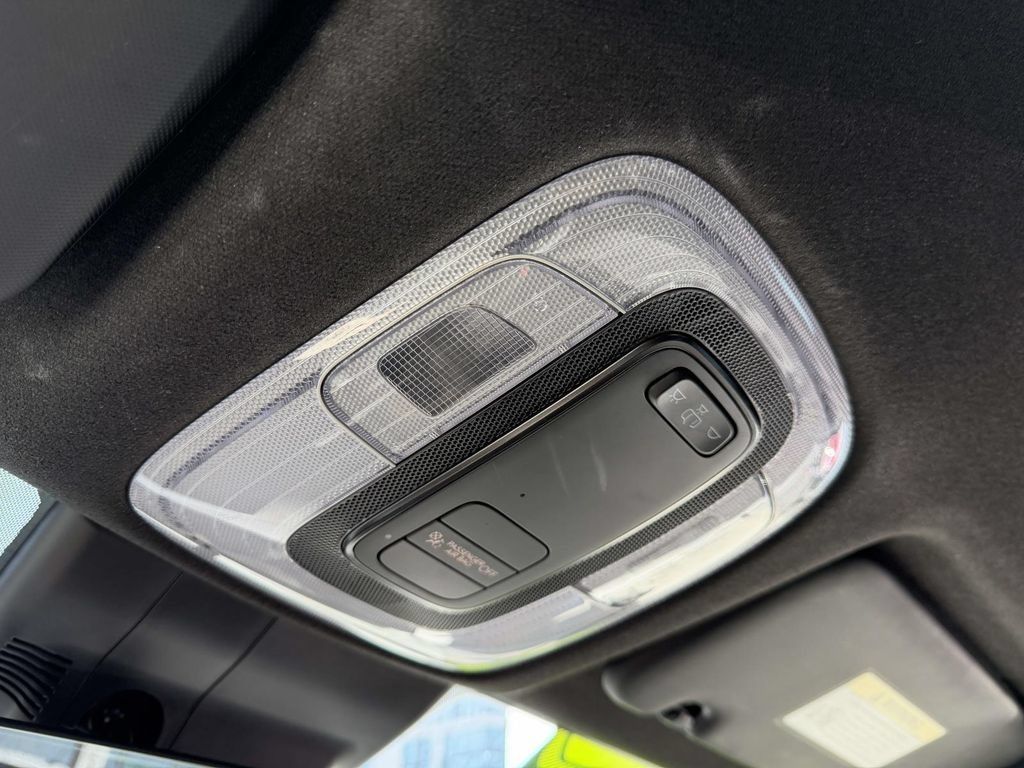 Certified 2025 Hyundai Elantra Sport FWD image 36