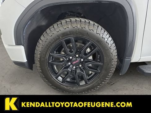 Used 2024 GMC Sierra 1500 Elevation w/ LPO, Elevation Black Package AWD/4WD image 8