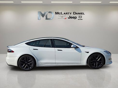 Used 2021 Tesla Model S Plaid image 6