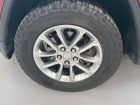 Used 2015 Jeep Grand Cherokee Limited image 31