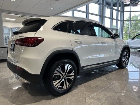 New 2025 Mercedes-Benz GLA 250 4MATIC image 7