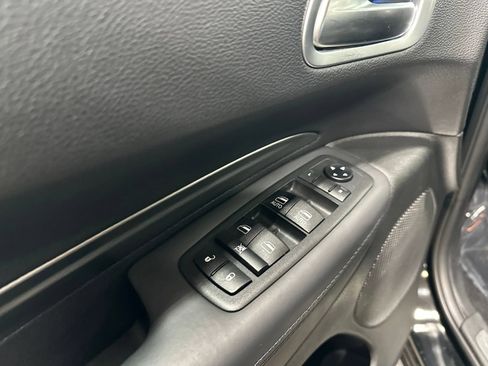 Used 2019 Dodge Durango Citadel w/ Technology Group AWD/4WD image 18