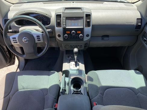 Used 2020 Nissan Frontier SV RWD image 18