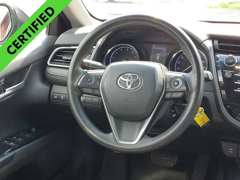 Used 2019 Toyota Camry LE FWD image 23