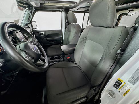 Used 2022 Jeep Wrangler Unlimited Sport w/ Sun And Sound Package image 16