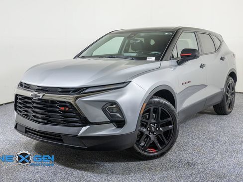 Used 2023 Chevrolet Blazer LT w/ Driver Confidence Package AWD/4WD image 3