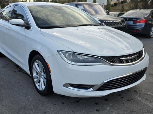 Used 2017 Chrysler 200 Limited Platinum w/ Comfort & Convenience Group image 5