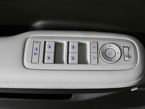 Used 2025 Hyundai Santa Fe Calligraphy image 23