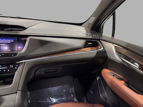 Used 2020 Cadillac XT5 Sportv image 37