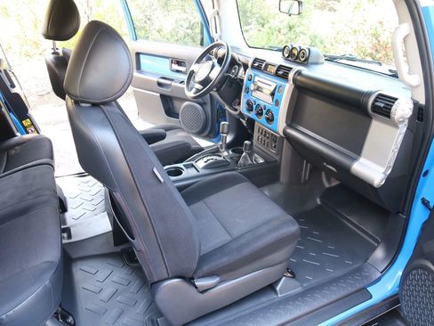 Used 2007 Toyota FJ Cruiser 4WD image 27