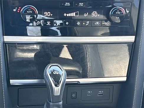Used 2023 INFINITI QX80 Luxe w/ Cargo Package image 29