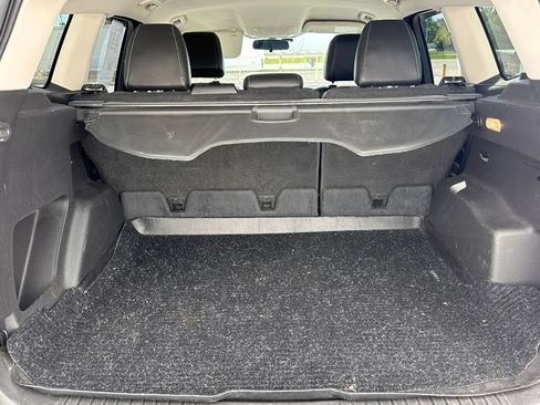 Used 2015 Ford Escape SE w/ SE Chrome Package FWD image 19