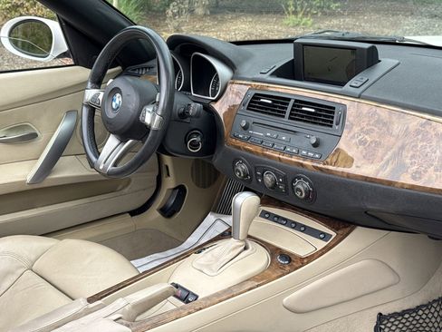 Used 2006 BMW Z4 3.0si RWD image 22