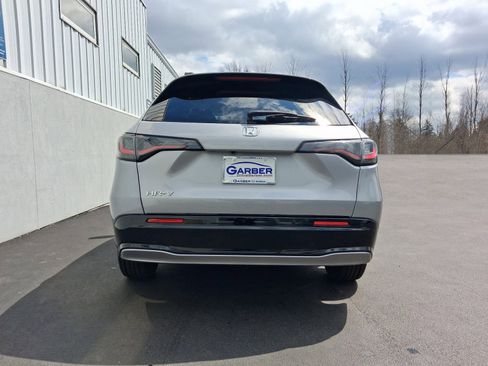 Used 2023 Honda HR-V EX-L image 11