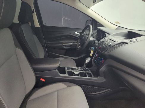 Used 2018 Ford Escape SE image 21