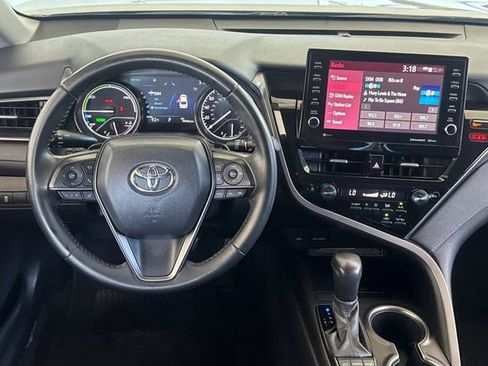 Used 2021 Toyota Camry XSE FWD image 14