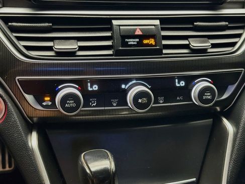 Used 2020 Honda Accord Sport image 16