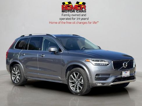 Used 2018 Volvo XC90 T6 Momentum w/ Convenience Package image 7
