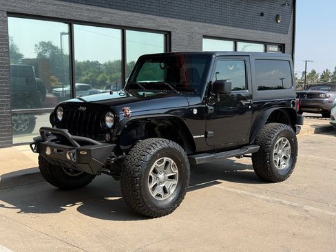 Used 2016 Jeep Wrangler Rubicon w/ Power Convenience Group AWD/4WD image 29