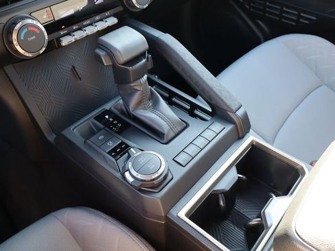 Used 2025 Toyota Tacoma TRD Sport image 23