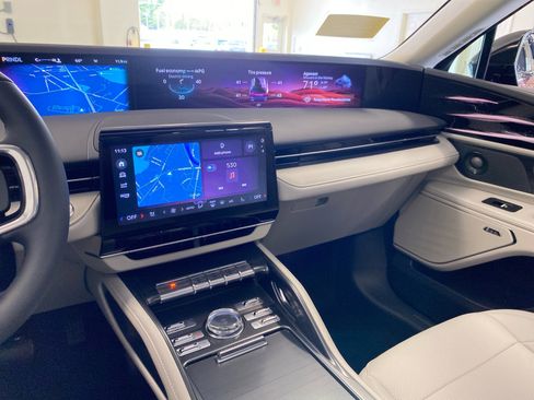 New 2026 Lincoln Nautilus Premier w/ Equipment Group 102A AWD/4WD image 19