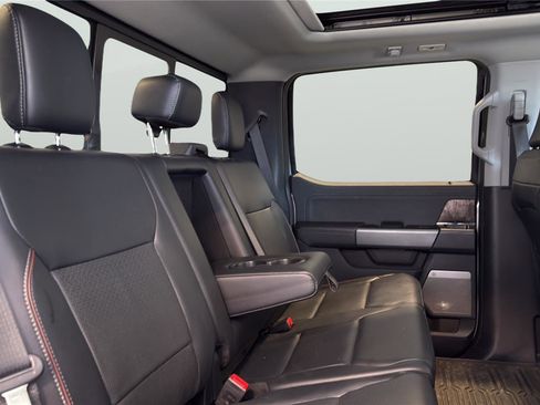 Used 2024 Ford F250 Lariat w/ Sport Appearance Package image 15