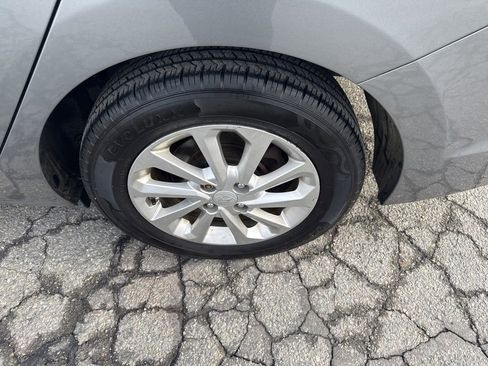 Used 2021 Hyundai Accent SEL image 11