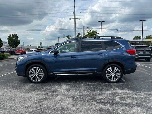 Used 2022 Subaru Ascent Limited w/ Technology Package AWD/4WD image 4