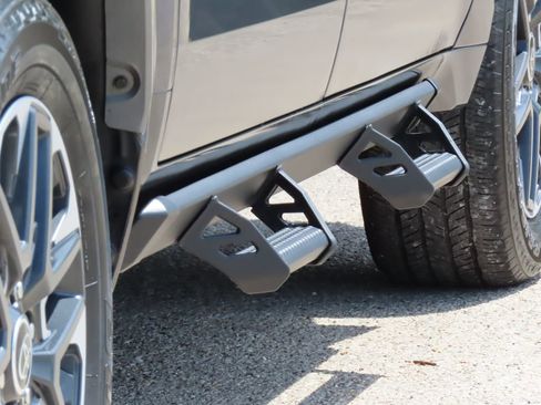 Used 2024 Toyota Tundra Limited AWD/4WD image 16