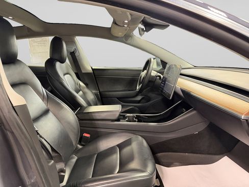 Used 2020 Tesla Model 3 Standard Range RWD image 21