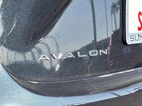 Used 2018 Toyota Avalon XLE Plus w/ Carpet Mat Package image 26