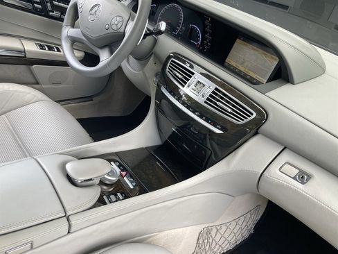 Used 2012 Mercedes-Benz CL 63 AMG image 29